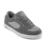 Zapatillas grises de skate con detalles en gris claro, confeccionadas en gamuza, con suela blanca y logo de la marca en el lateral.