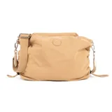 Bandolera color beige de poliéster con correa regulable, cierre superior y logo circular de la marca en el frente.