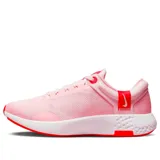 Championes de running Nike Renew Serenity Run 2, color rosado con detalles en rojo y suela blanca.