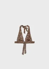 Top de bikini con estampado de leopardo, diseño de triángulo, cuello de pico, tirantes anchos y cierre de lazo en cuello y espalda.