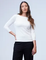 Buzo de tejido fino color verde militar, con manga ¾ y diseño raglan, de la marca Milano.