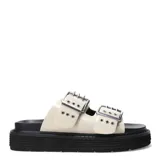 Sandalias negras con plataforma, doble tira ancha con hebillas plateadas y suela track.