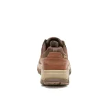 Zapatillas Caterpillar Threshold Rebound Lo color marrón cuero, con cordones y suela de goma resistente al deslizamiento.
