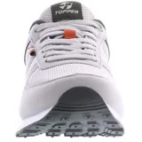 Zapatillas deportivas en tonos gris y oliva, con diseño de malla y detalle en la suela.