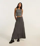 Pollera evasé new midi de algodón color gris, con volados y lazo en la cintura.