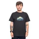 Remera negra de manga corta con estampa de pecera con peces y olas. Confeccionada en algodón orgánico.