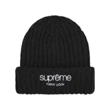 Gorro de lana negro con logo de Supreme bordado en blanco.