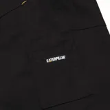Short negro de trabajo con bolsillos cargo laterales, cintura elástica con cordón ajustable y logo de la marca Caterpillar (CAT) en el bolsillo.