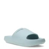 Sandalias tipo slide color celeste, con plataforma y logo de la marca en la tira superior.