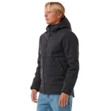 Campera negra acolchada con capucha, cierre frontal con cremallera, bolsillos laterales con cierre y logo de la marca en el pecho.