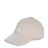 Gorra de béisbol Adidas color beige con logo de la marca bordado en blanco en el lateral y las tres tiras clásicas en la visera.
