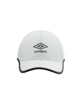Gorra azul marino de Umbro con logo bordado en blanco en el frente.