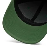 Gorra de béisbol Columbia color beige con paneles traseros de malla azul marino y logo de la marca bordado en el frente.