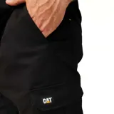 Pantalón cargo color arena de corte slim, con bolsillos laterales con solapa y puños elásticos.