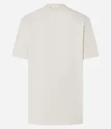 Remera color crudo de algodón, con cuello redondo y mangas cortas. Estampa frontal con dibujo de zapatillas de ballet, corazón y texto "La Coquette avec tout mon amour".