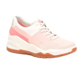 Zapatillas urbanas de cuero color rosa pálido y blanco, con cordones y suela chunky de goma color caramelo.