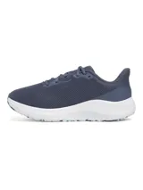 Championes de running Under Armour Charged Pursuit 4, color negro con logo blanco. Capellada de malla transpirable y entresuela Charged Cushioning para mayor amortiguación y respuesta.
