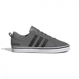 Championes Adidas VS Pace 2.0 grises con las tres tiras laterales en negro y suela blanca.