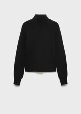 Jersey de punto de canalé color borgoña con cuello perkins y mangas largas. Diseño recto y tejido de punto medio.