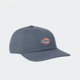Gorro Dickies azul con logo bordado en el frente, de estilo clásico, desestructurado, de perfil bajo y ala curva.