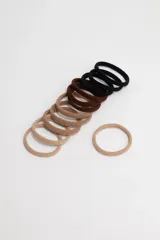 Pack de 12 gomitas de pelo elásticas, en tonos marrón claro, marrón oscuro y negro.