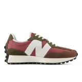 Championes New Balance 327, color marrón, rosa y verde, con logo "N" blanco en los laterales.