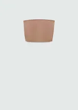 Top strapless color piel, de corte crop y diseño ajustado.