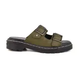 Sandalias bajas color verde militar con doble tira ancha con hebillas metálicas y suela track color negro.