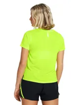 Remera deportiva negra de manga corta, marca Under Armour, modelo Launch Shortsleeve.