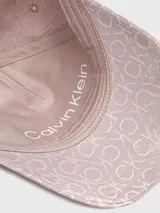 Gorra de béisbol color beige con estampado del logo de Calvin Klein en jacquard.