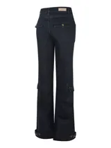 Pantalón de jean RKF modelo Noa, estilo cargo, color azul oscuro, de tiro alto y corte recto. Confeccionado en algodón orgánico con tecnología Natural Flex.
