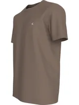 Remera marrón de algodón con cuello redondo y logo de Calvin Klein bordado en el pecho.