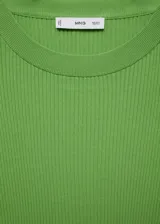 Jersey de punto fino a rayas horizontales azules y verdes, de manga corta y cuello redondo.