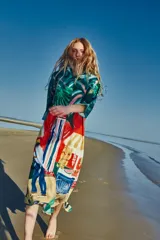 Túnica estampada de calce holgado.