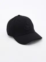 Gorro de béisbol negro con logo bordado en el frente.