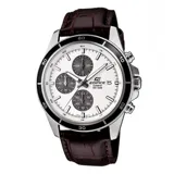 Reloj Casio Edifice con cronógrafo, caja plateada, esfera blanca con detalles en negro y correa de cuero marrón con textura.
