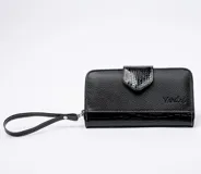 Billetera dorada con cierre metálico y solapa con el logo de la marca Vanitas. Tiene múltiples compartimentos para tarjetas y billetes. Incluye correa de muñeca extraíble.