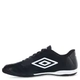 Championes de fútbol sala Umbro Classico II IC, color negro con logo blanco.