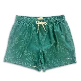 Short de baño verde con estampado de hojas en color crema, cintura elástica con cordón ajustable y logo de la marca en la pierna izquierda.