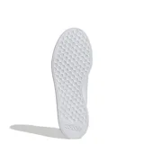 Championes Adidas Advantage Base 2.0 de cuero sintético blanco con perforaciones laterales, cordones y logo en la lengüeta.