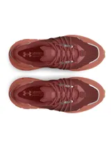 Championes de trekking Under Armour modelo Fat Tire Venture Pro, color marrón con detalles en beige. Inspirados en bicicletas Fat Tire, con suela de goma resistente y amortiguación UA HOVR.