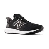 Championes New Balance MLWKRLK1 negros con logo plateado, capellada de malla y suela blanca.