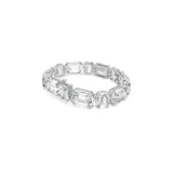 Pulsera rígida plateada con cristales transparentes de talla octogonal alternados en posición horizontal y vertical.