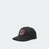 Gorra desestructurada de seis paneles, color negro, con banda para el sudor ButterBlend™ y visera normal.