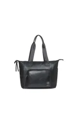 Bolso shopper de cuero sintético color beige, con doble asa de hombro, cierre superior y bolsillo frontal con cierre.