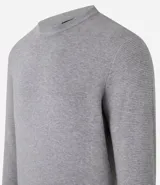 Suéter masculino de manga larga y cuello redondo, color negro, con textura maquinetada y textura dobby.