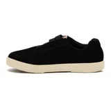 Zapato casual de tela color negro, con elástico en la parte superior para un ajuste cómodo.