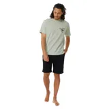Remera de manga corta color verde con logo de la marca Rip Curl estampado en el pecho.