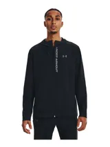 Campera deportiva Under Armour Outrun The Storm, color verde agua, con capucha, cierre frontal completo y logo estampado en amarillo flúor.