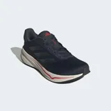 Championes de running Adidas Response, color azul oscuro con detalles en rojo y suela blanca. Presentan una horma clásica, capellada de malla transpirable, tres franjas laterales en tono oscuro y mediasuela de EVA.